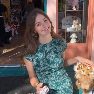 Meet your Posher, Ella